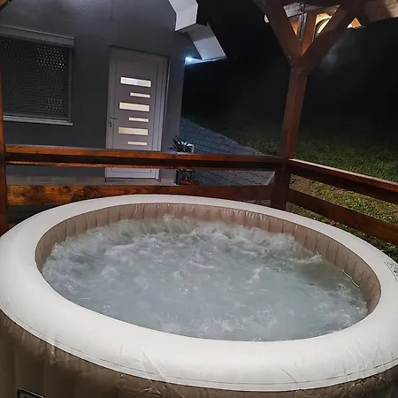 Vikendica La Anja Ferienhaus *